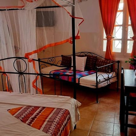 Bed and Breakfast Chez Coumbis Gorée Esterno foto